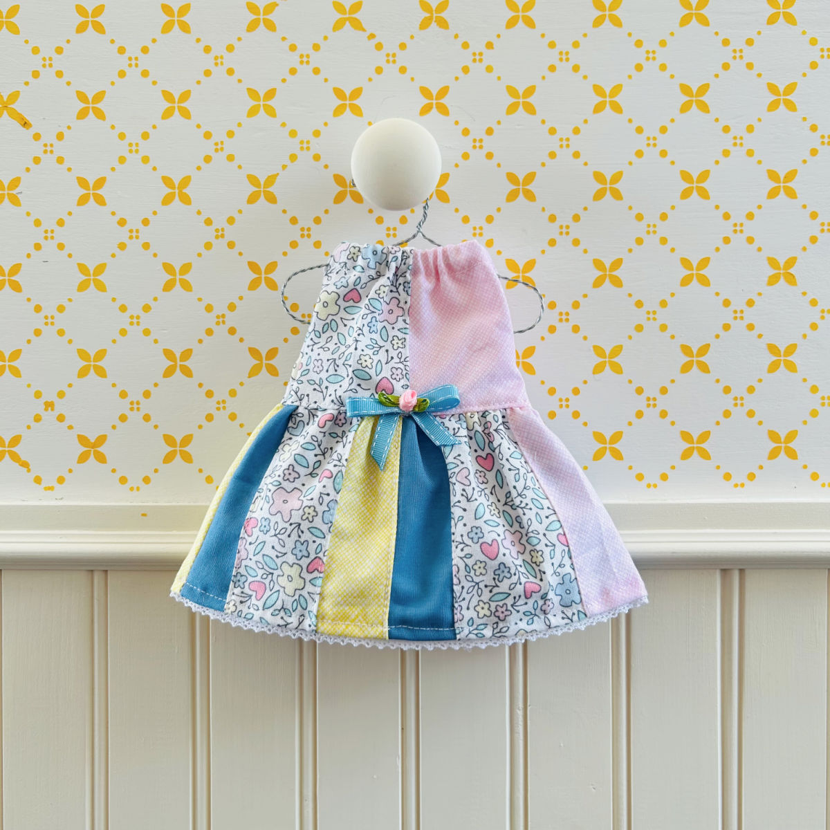 Robe 3 Petites fleurs - vêtement de poupées