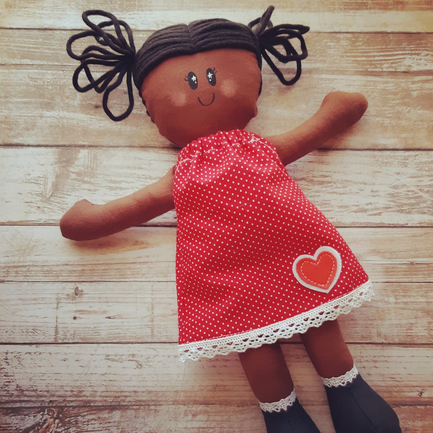 Manue petit cœur - poupée de chiffon 12po