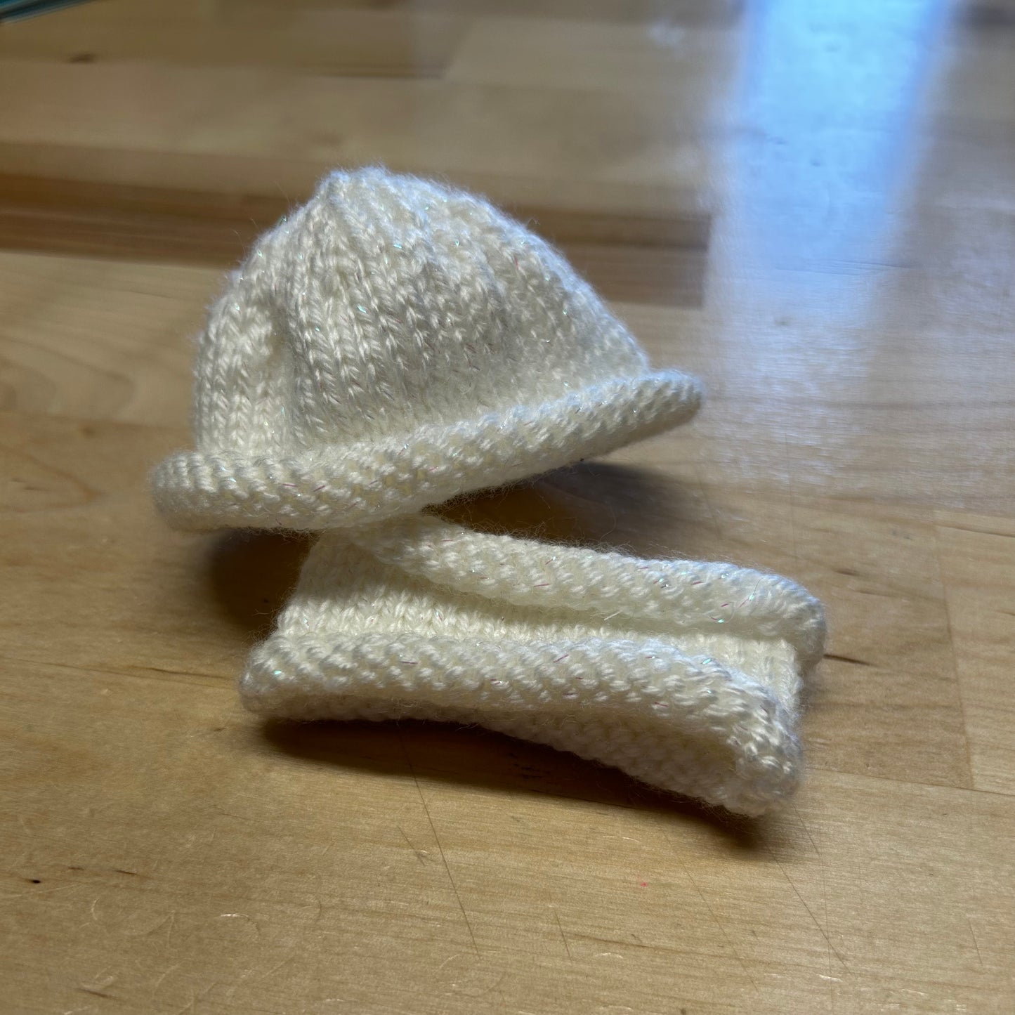 Ensemble tuque et cache cou pour poupée